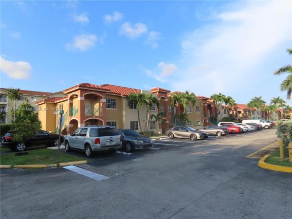 Bonita Golf View Townvillas 1, 6960 NW 174th Ter #706, Hialeah, Florida 33015, image 1