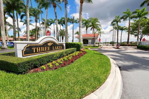 Silver Lakes, 14634 SW 132nd Ave, Three Lakes, Florida 33186, image 1