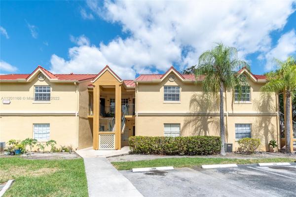La Hacienda Country Club Of Miami, 18336 NW 68th Ave #J, Country Club, Florida 33015, image 1