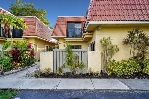 Woodlake Village Townhomes, 4260 NW 114th Ter #60, Coral Springs, Florida 33065, image 1