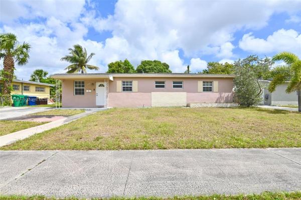 Fleetwood Gardens, 1955 NW 186th St, Miami Gardens, Florida 33056, image 1