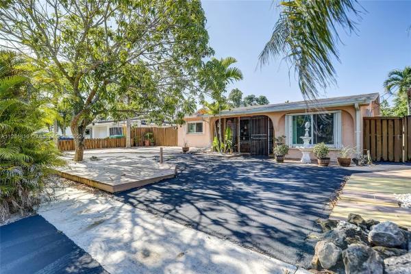 Avon Isles, 3472 SW 44th St, Dania Beach, Florida 33312, image 1