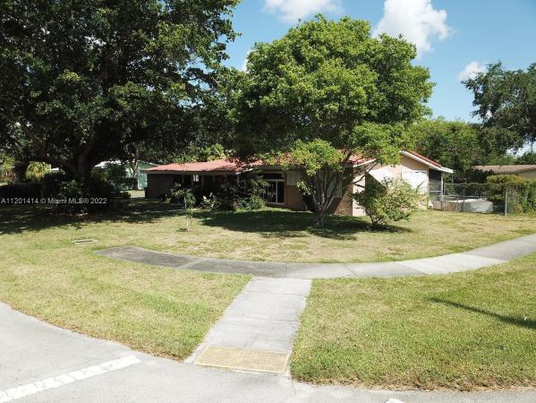 Pine Estates, 8201 SW 97th St, Kendall, Florida 33156, image 1