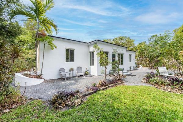 4300 SW 13th Ter, Unincorporated Dade County, Florida 33134, image 2