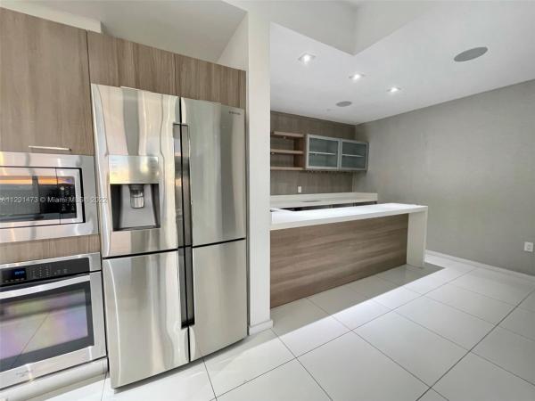 5252 Paseo At Downtown Doral, 5252 NW 85th Ave #2104, Doral, Florida 33166, image 2
