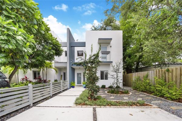 Biscayne 2009, 455 NE 68th St, Miami, Florida 33138, image 1