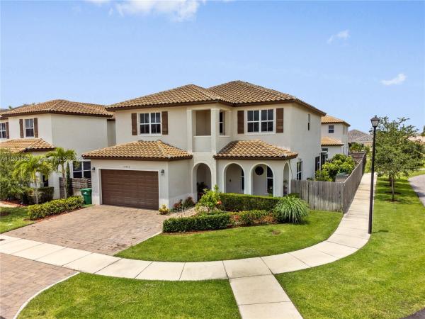 Venetian Parc, 14915 SW 175th St, Richmond West, Florida 33187, image 2