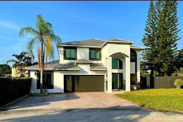 West Esplanade, 7976 NW 187th Ter, Hialeah, Florida 33015, image 1