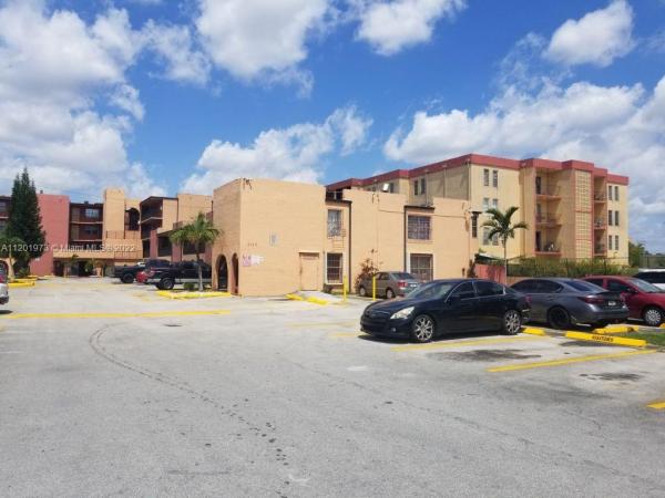 Westland Manor East, 6620 W 2nd Ct #109, Hialeah, Florida 33012, image 1