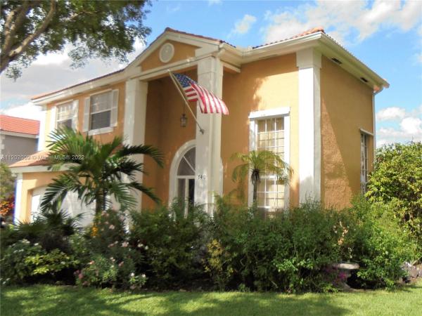 Shenandoah, 740 Rock Hill Ave, Davie, Florida 33325, image 2