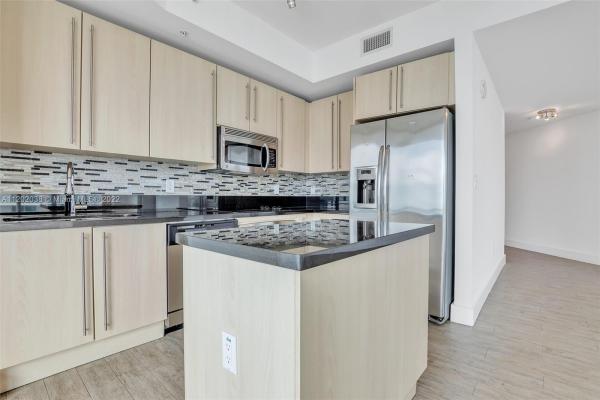 Axis On Brickell North, 1111 SW 1 Ave #3719, Miami, Florida 33130, image 2
