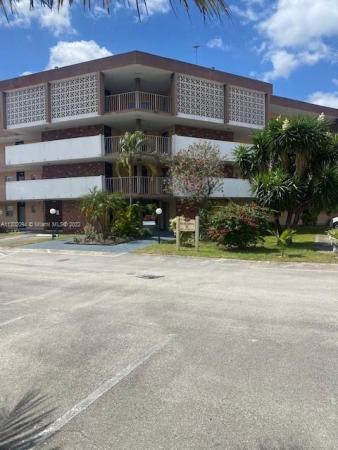 Lauderdale Oaks, 2901 NW 46th Ave #408, Lauderdale Lakes, Florida 33313, image 2