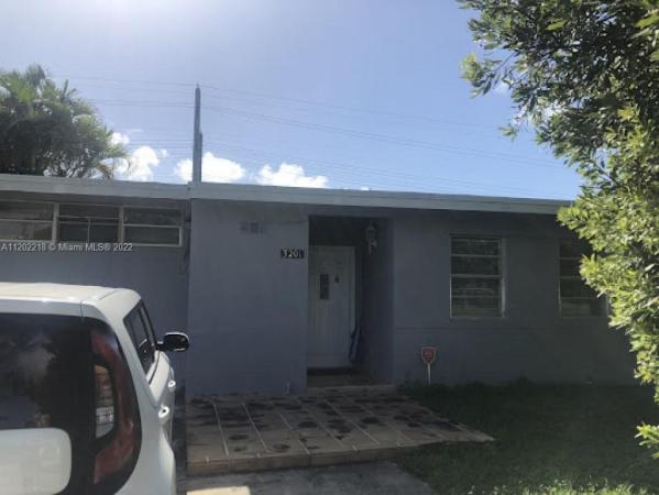 Lee Homes, 3201 SW 98th Ave, University Park, Florida 33165, image 1