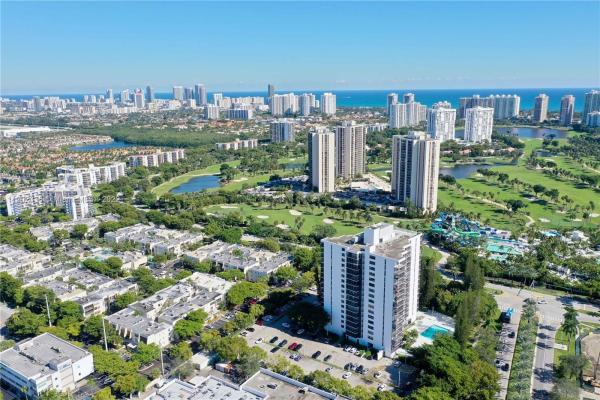 Bonavida, 20100 W Country Club Dr #503, Aventura, Florida 33180, image 1