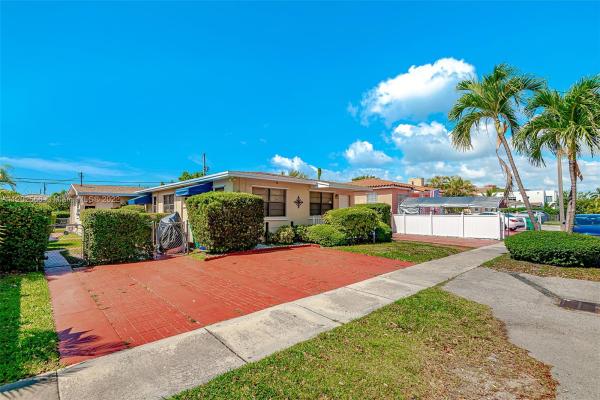 Silver Bluff Homesites, 3440-3442 SW 25th Ter, Miami, Florida 33133, image 2