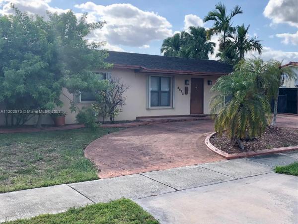 Royale Green, 4612 SW 127th Ct, Kendale Lakes, Florida 33175, image 2
