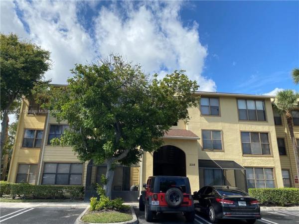 Boynton Landings, 2315 N Congress Ave #33, Boynton Beach, Florida 33426, image 1