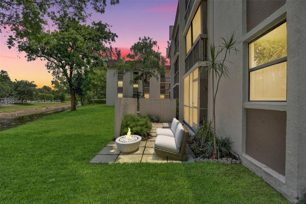 Greenglades, 8419 Forest Hills Dr #107, Coral Springs, Florida 33065, image 1