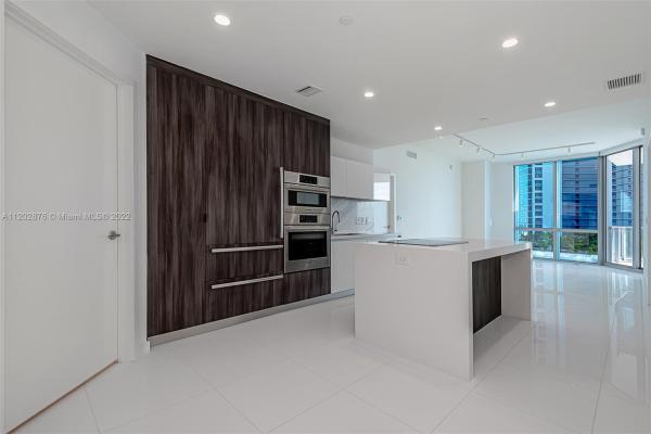 Paramount Miami Worldcenter, 851 NE 1st Ave #1407, Miami, Florida 33132, image 1