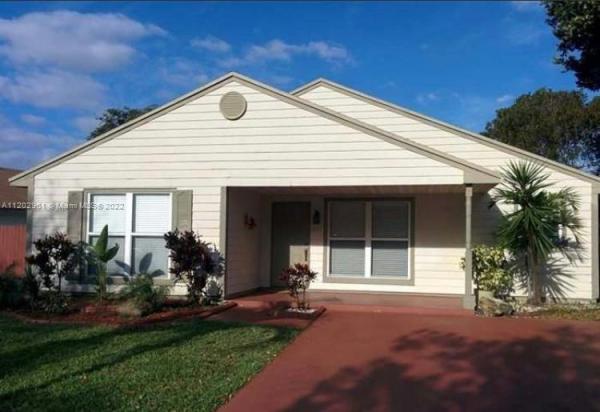 Cinnamon Place At Honeywoods, 1450 SW 85th Ter, Pembroke Pines, Florida 33025, image 1