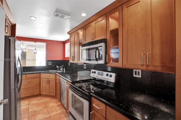 Domino One, 8001 Crespi Blvd #3C, Miami Beach, Florida 33141, image 1
