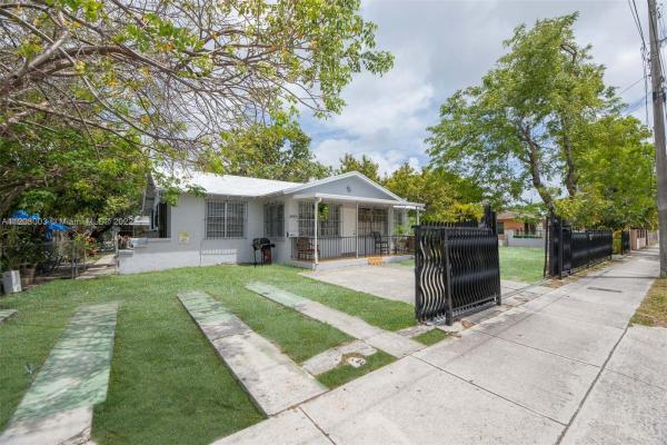 Melrose Heights, 2485 NW 28th St, Miami, Florida 33142, image 1