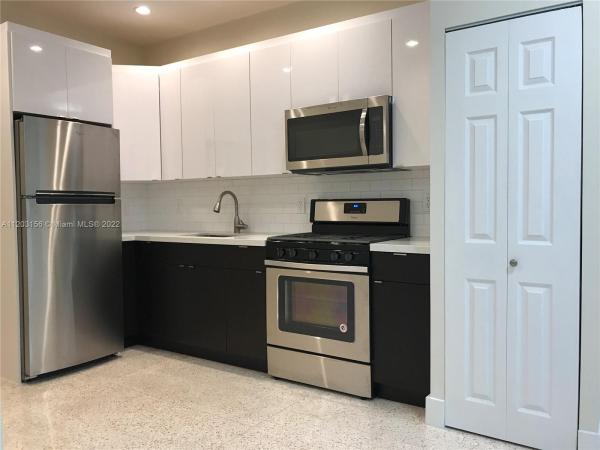 Enclave Waterside Villas, 2170 Bay Dr #3-18, Miami Beach, Florida 33141, image 1