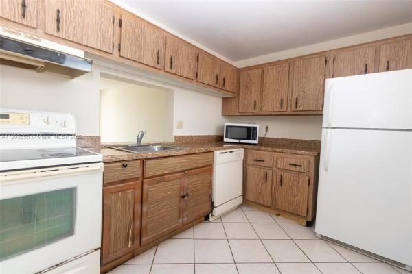 Brookfield Square, Lauderhill, Florida 33313, image 1