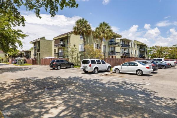 Captiva Lakes Villas, 8307 SW 142nd Ave #F201, Kendale Lakes, Florida 33183, image 1