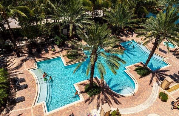 Porto Bellagio, 17145 N Bay Rd #4109, Sunny Isles Beach, Florida 33160, image 2