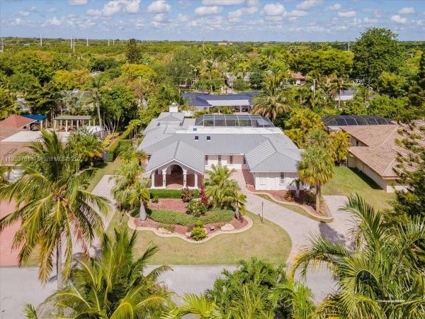 Kings Bay, 14610 Pompano Dr, Coral Gables, Florida 33158, image 1