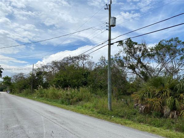 Miller & Bailes, 22645 Bailes Rd, Goulds, Florida 33170, image 1