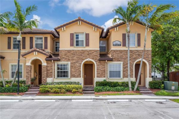 The Shores At Isles Of Bayshore, 9103 SW 227th St #10, Cutler Bay, Florida 33190, image 2