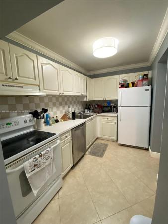 Nob Hill West, 10421 N Kendall Dr #C104, Kendall, Florida 33176, image 1