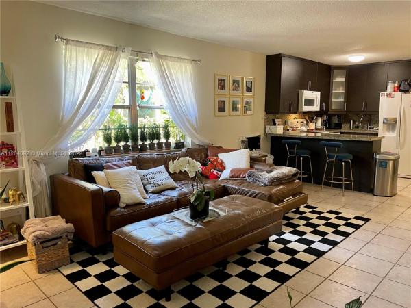 The Castille, 4011 N Meridian Ave #19, Miami Beach, Florida 33140, image 1