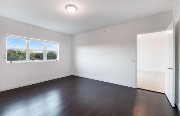 One Fifty One At Biscayne, 15051 Royal Oaks Ln #302, North Miami, Florida 33181, image 1