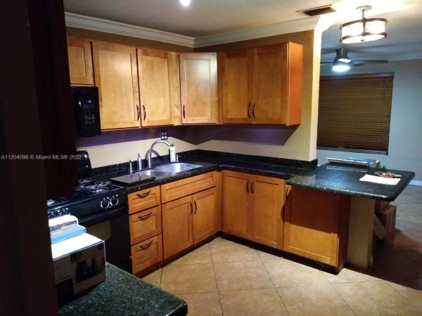 Palm Lane Villa, 6645 Raleigh St, Hollywood, Florida 33024, image 2