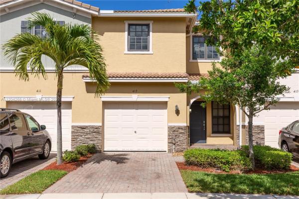 Champion Lakes, 413 NE 194th Ln #413, Ives Estates, Florida 33179, image 2