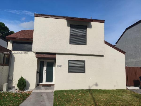 Wind Lake Village, 9723 NW 6th Ln #9723, Fountainebleau, Florida 33172, image 1