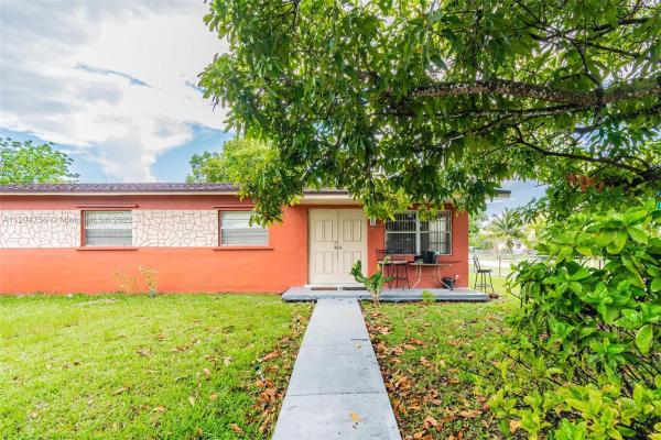 21st Century Homes, 30704 SW 153rd Ct, Leisure City, Florida 33033, image 1