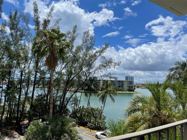 The Clipper At Biscayne Cove, 18151 NE 31 Ct #407, Aventura, Florida 33160, image 1