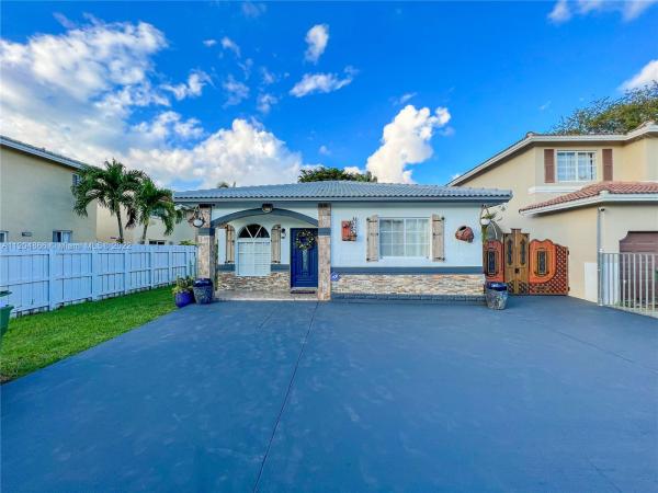 Gardens Of Homestead, 1357 SE 10th St, Homestead, Florida 33035, image 1