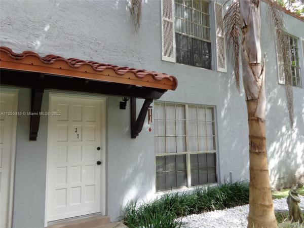 Spanish Trace, 10756 N Kendall Dr #J1, Kendall, Florida 33176, image 2