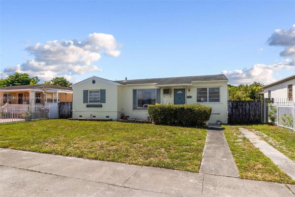 King Arthur Estates, 170 W 58th St, Hialeah, Florida 33012, image 1