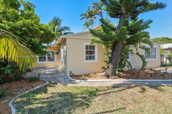 Park Road Manor, 3226 Taft St, Hollywood, Florida 33021, image 1
