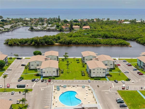 Sterling Village, 800 Horizons W #201, Boynton Beach, Florida 33435, image 2