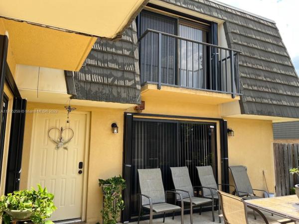 Village Of Sandalwood Lakes, 2704 27th Way, West Palm Beach, Florida 33407, image 2