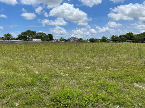 Redland No HOA, 320XX SW 202nd Ave, Redland, Florida 33030, image 1