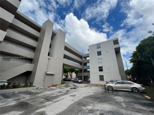 Sandalwood, 854 NW 87th Ave #405, Fountainebleau, Florida 33172, image 1