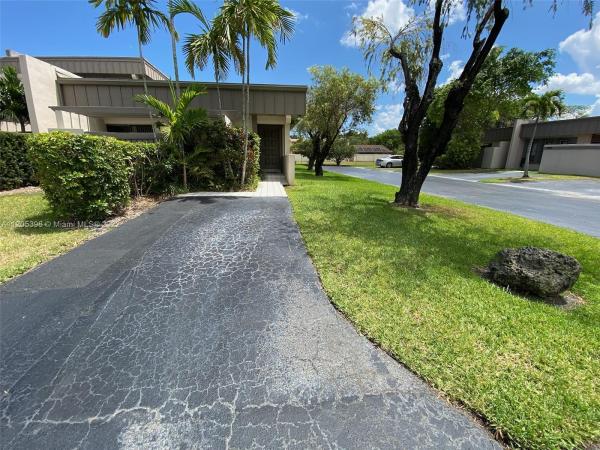 Creekside Villas, 10478 SW 75th Ln, Kendall, Florida 33173, image 1